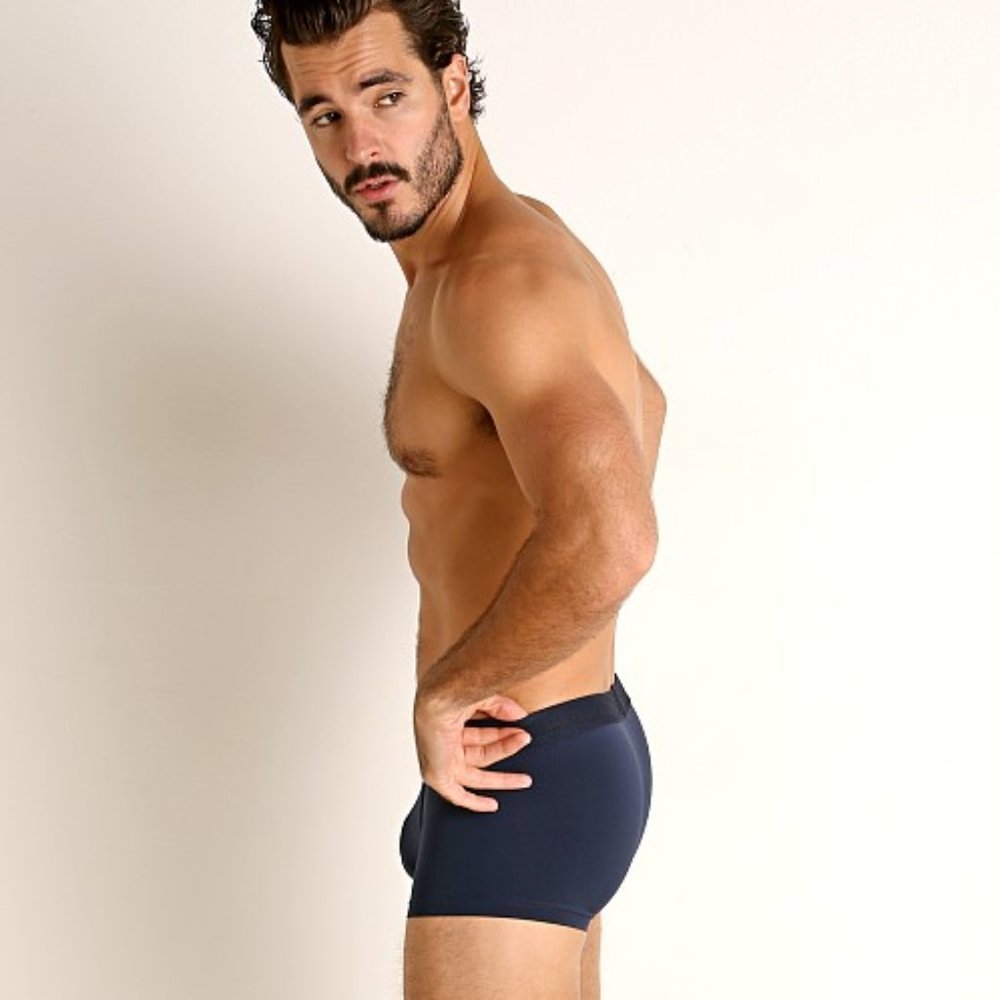 Hugo Boss Move Trunk - Picture 2 of 4